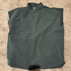 Figs Womens Rafaela Oversized Scrub Top Size Medium olive green color